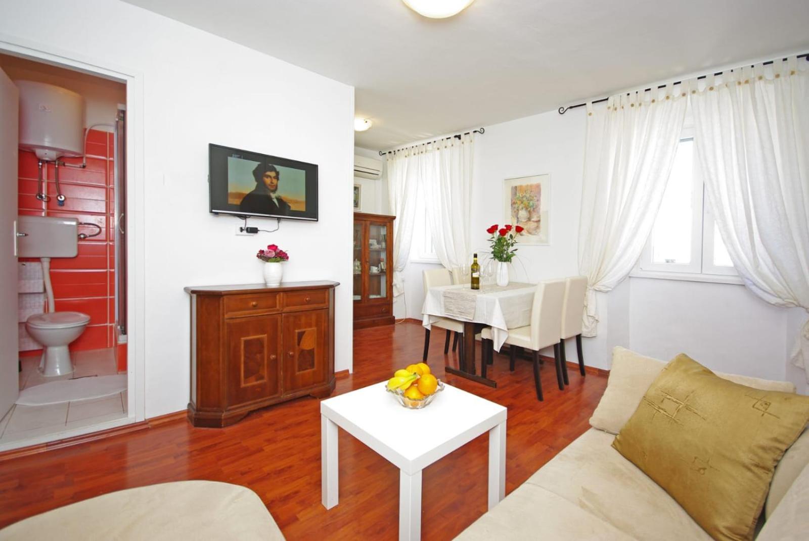 Square Apartmán
