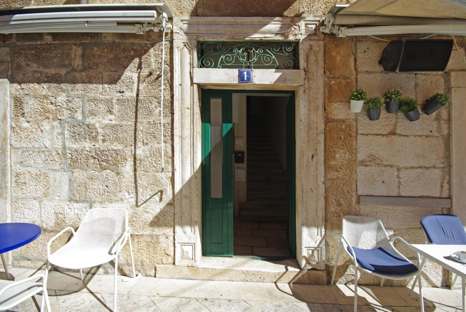 Apartmán Square